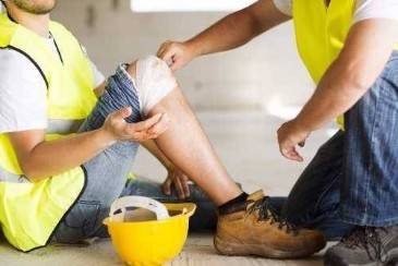 Workers’ Compensation vs. Personal Injury Claims for South Carolina Construction Accidents